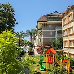 Village Family Aparthotel
