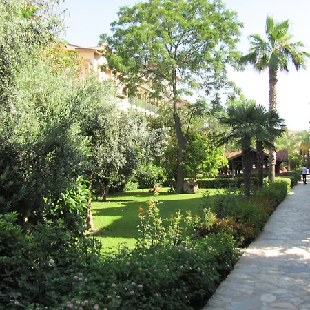 Village Family 4* Side