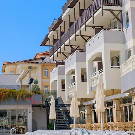 Hotel Village Family 4*