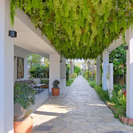 Village Family Sidé