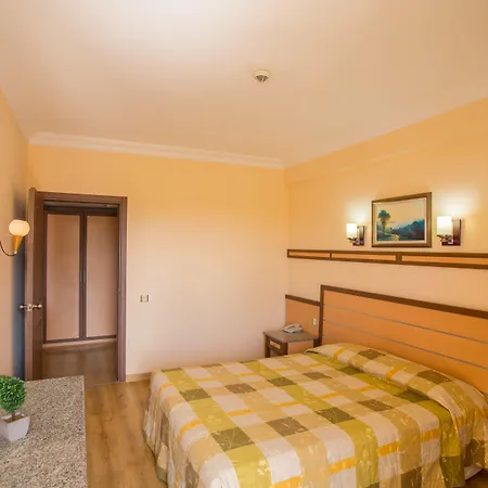 Hotel Village Family Sidé