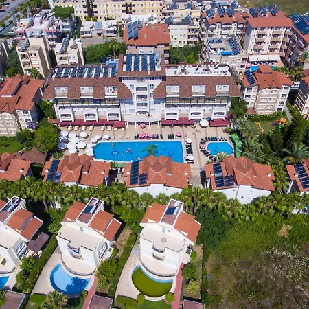 Hotel Village Family Side