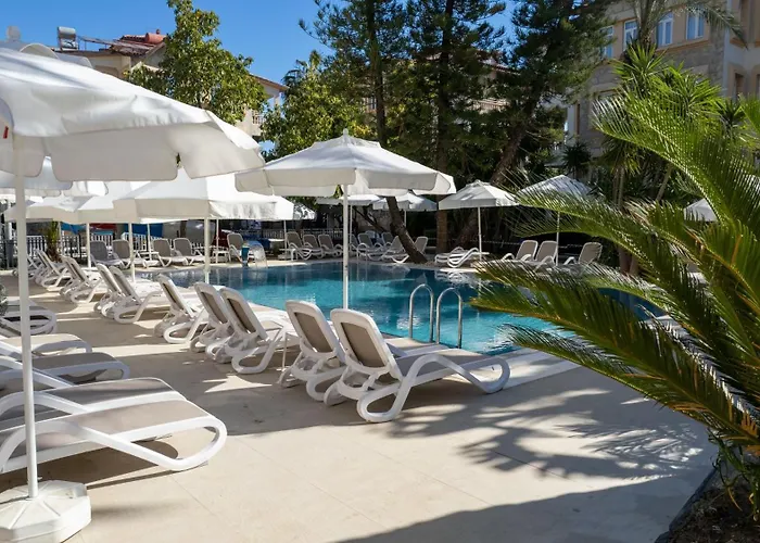 Hotel Village Family Side