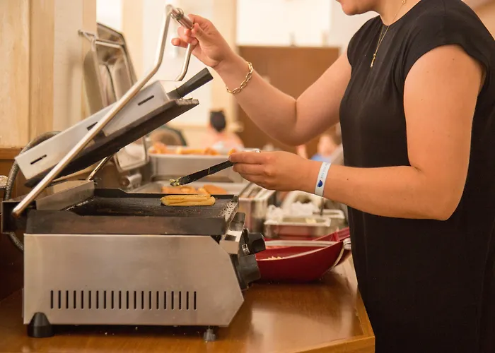 Hotel Village Family Side