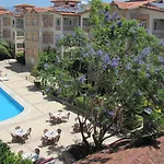Village Family Aparthotel 4*