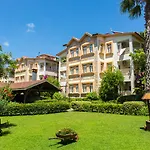 Village Family Aparthotel 4*