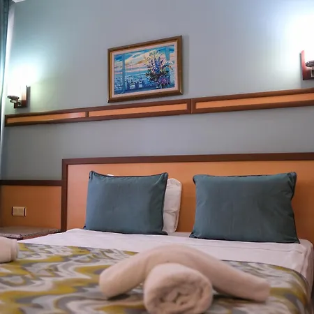 Otel Village Family