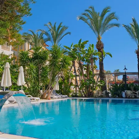 Village - Hotell