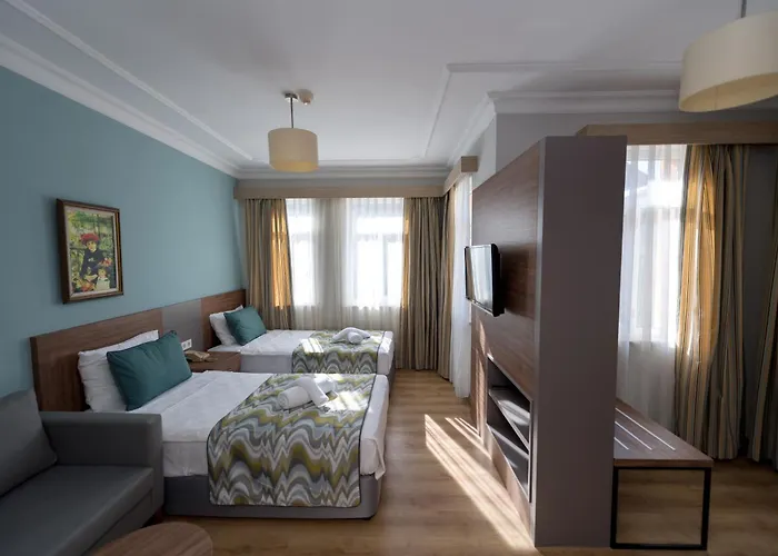 Village Family Hotel 4*